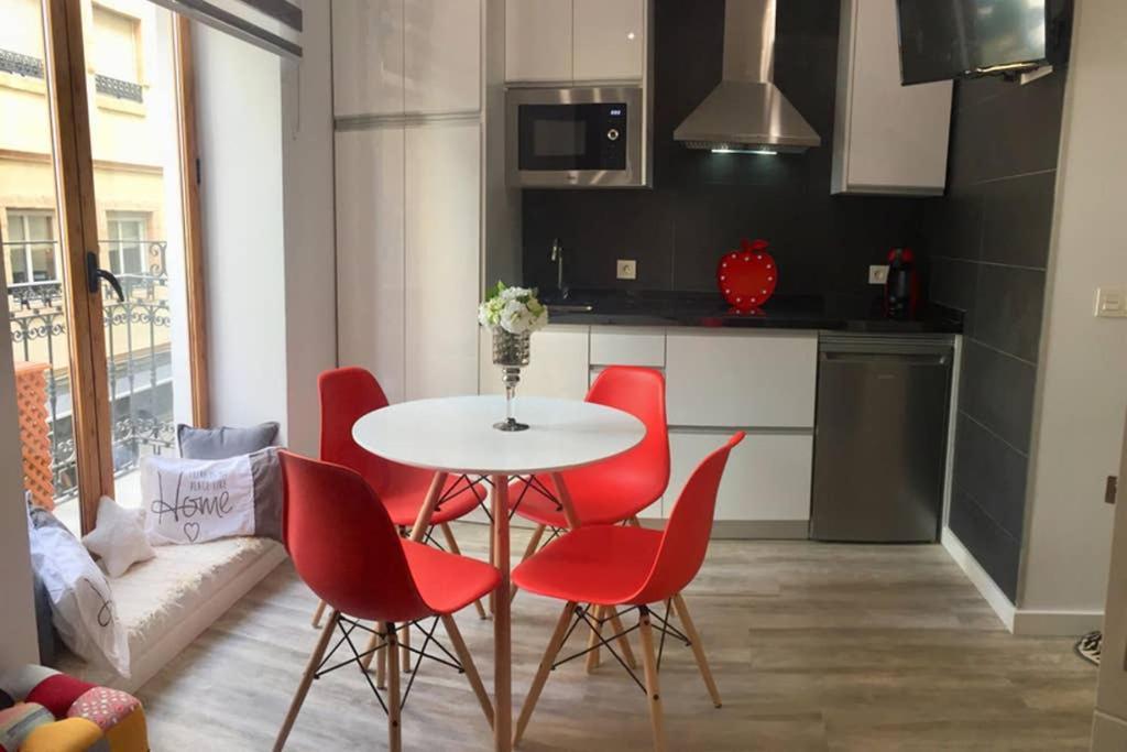 Apartamento De Diseno Centrico A 5 Min De Playa Alicante Exterior foto